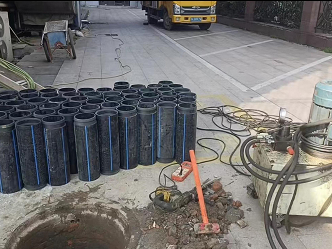 织金PE置换管厂家 DN315置换管 非开挖管短管置换